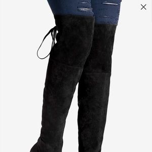 Black knee high boots from shoe dazzle